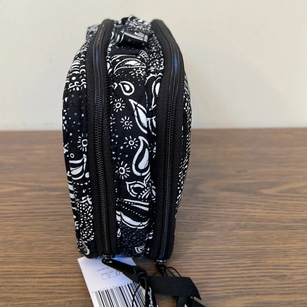 NEW Vera Bradley Blush & Brush Makeup Case in Stellar Paisley